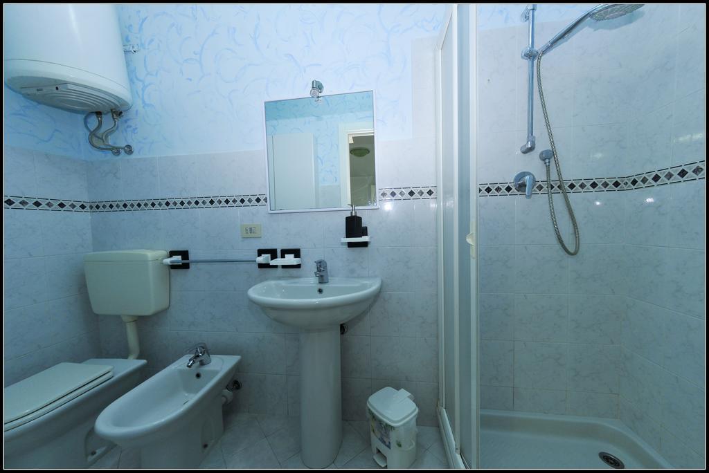 B&B Au Caruggiu Ceriale Chambre photo